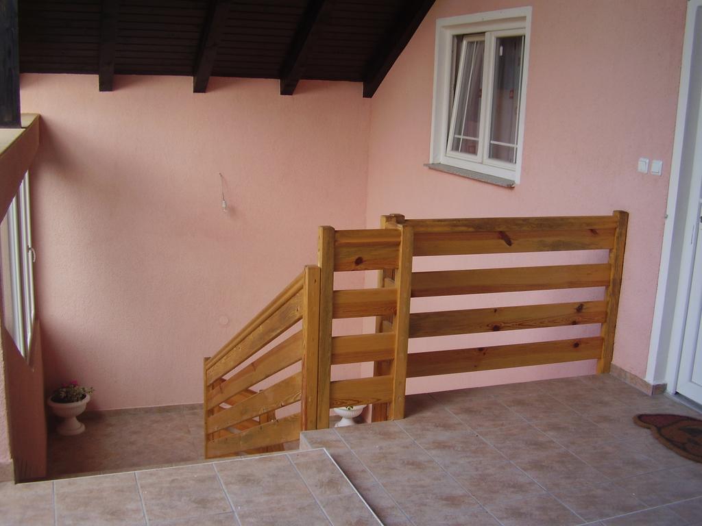 Apartman & Sobe Orhideja Smoljanac Phòng bức ảnh