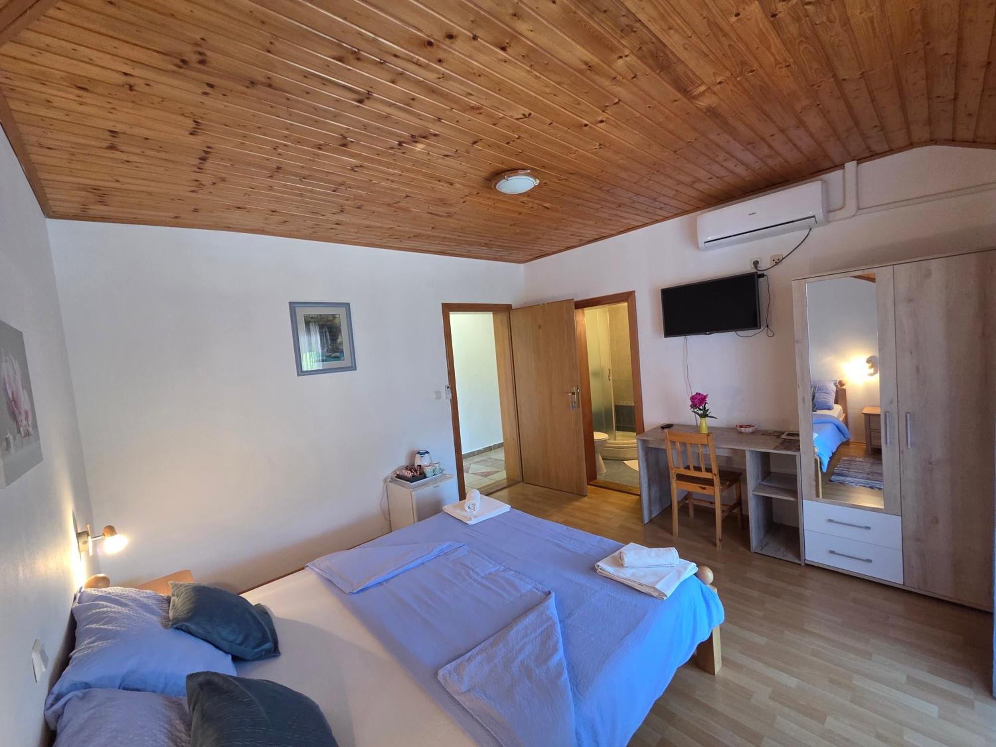 Apartman & Sobe Orhideja Smoljanac Ngoại thất bức ảnh