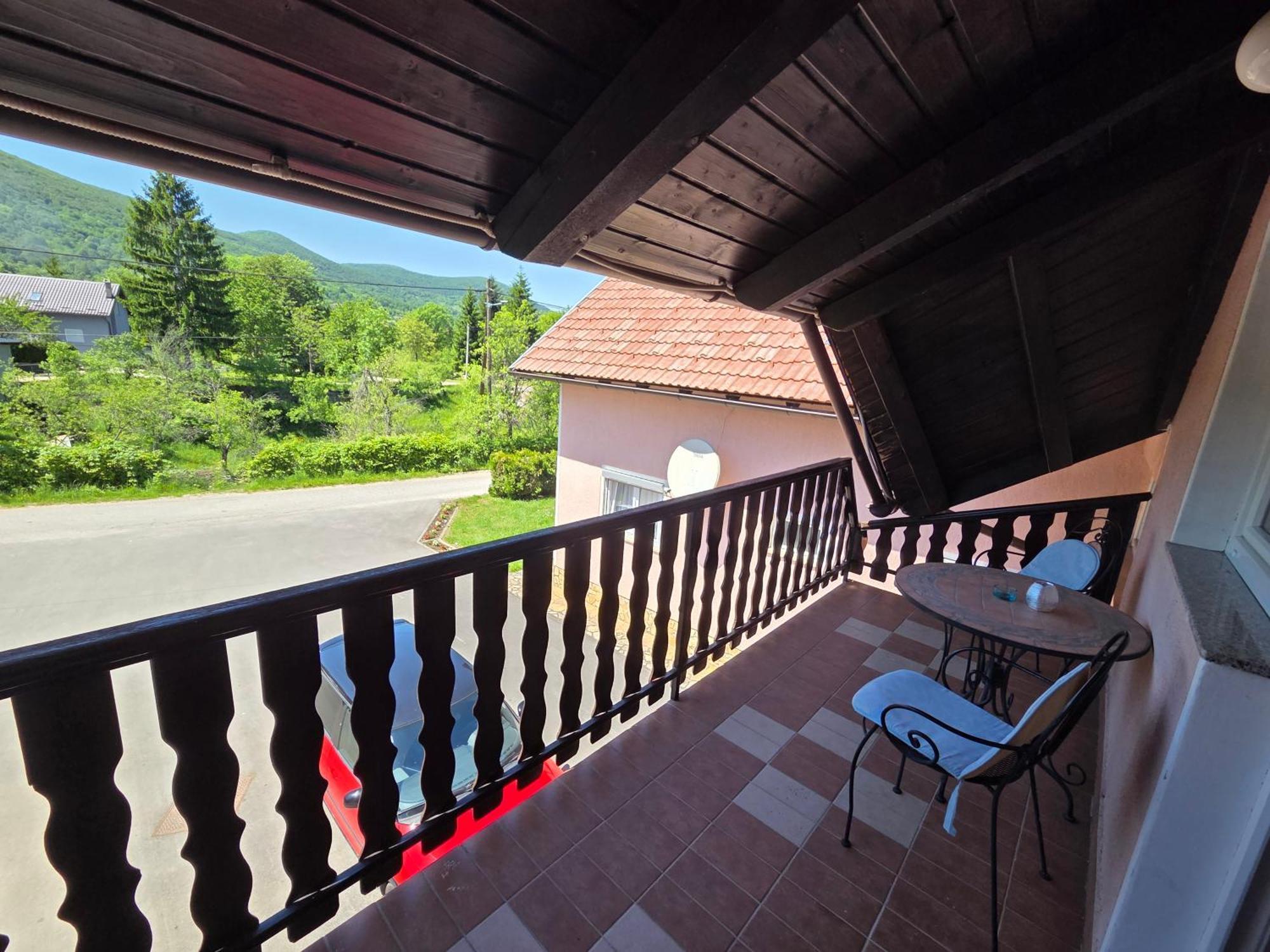 Apartman & Sobe Orhideja Smoljanac Ngoại thất bức ảnh