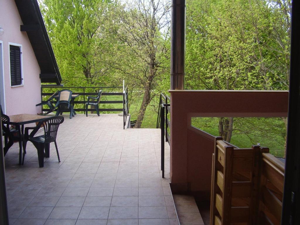 Apartman & Sobe Orhideja Smoljanac Ngoại thất bức ảnh